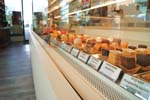 08.petits-fours-theke